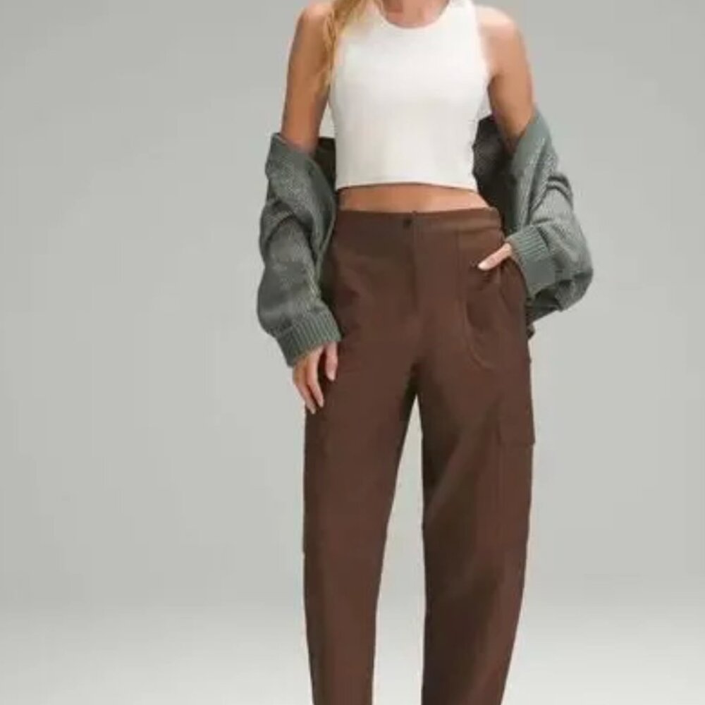 Lululemon Utilitech Cargo Pocket High-Rise Pants Sz. 29 Women's Color: Java